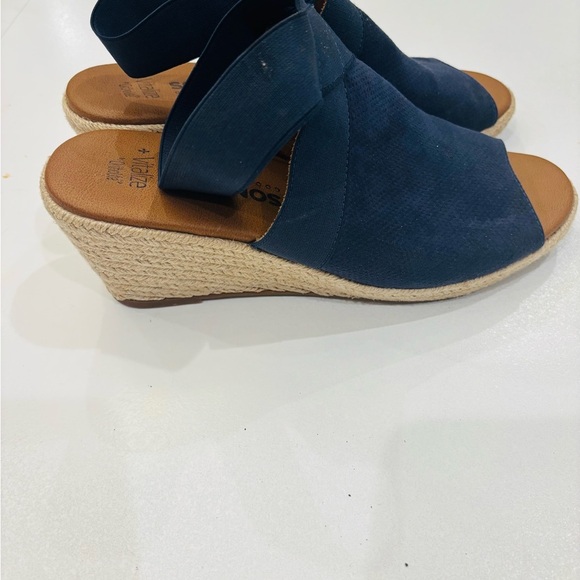 Sonoma Goods for life Wedge sandals in blue size 9 mint condition - Picture 4 of 7